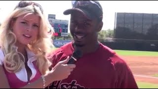MLB Reporters Flirting