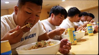 ガチムチのラグビーアニキ達ご用達！ご飯一日600合が消える西日本最大の大学内の弁当屋が凄すぎた！