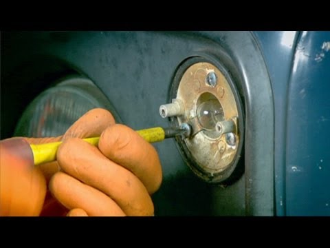 How To Renovate Land Rover Bodywork  – Wheeler Dealers