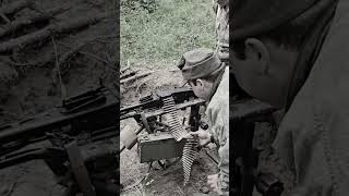 MG42 in the Lafayette. #reenact #reenactment #ww2 #reenactors #worldwar2 #history #mg