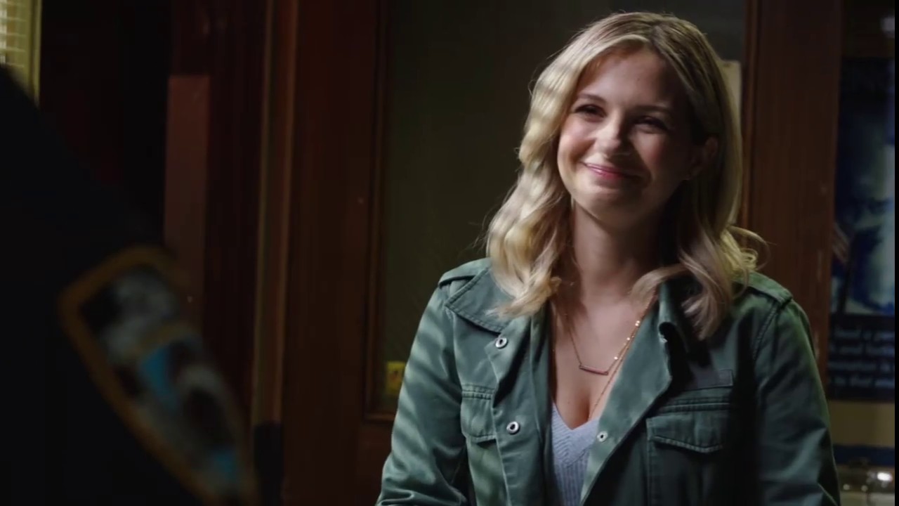 Кэт деннингс kiss. Юэн блэр. Archexteriors vol. Archexteriors 25. Бриттани мерфи 8 миля обои.