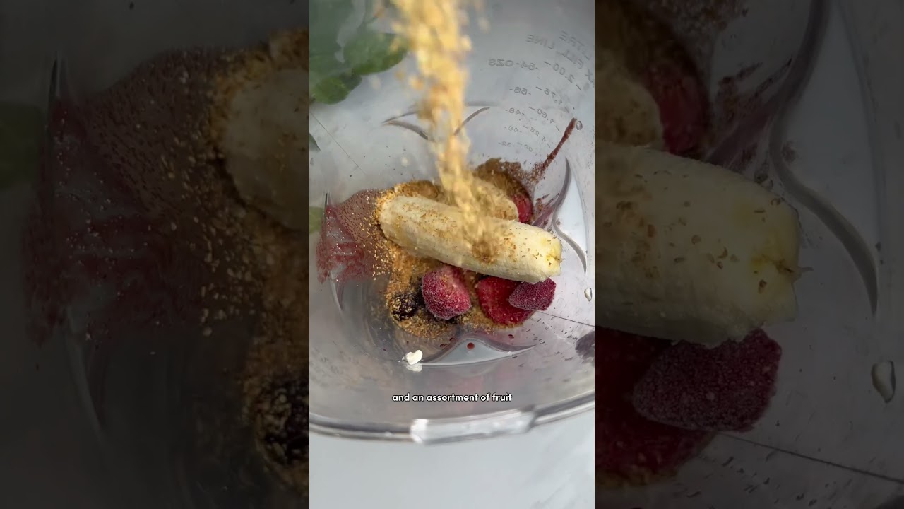 stereotypical vegan smoothie breakfast 