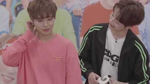 Wanna One V live PanWink cut