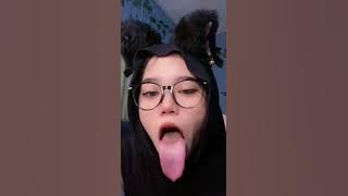 live terbaru dera Angela