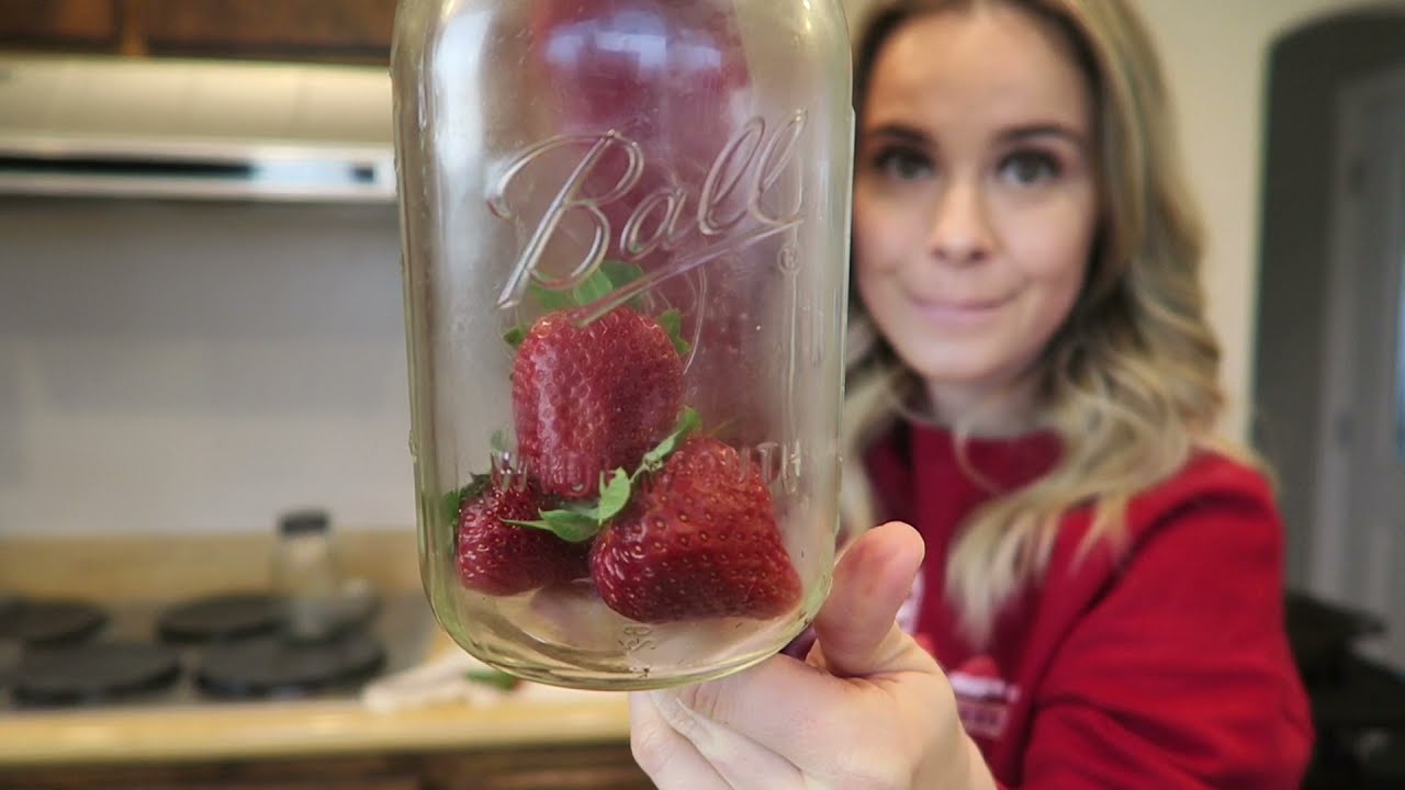 How to use Mason Jars to Make Fruit & Veggies Last (without canning) - by  Budget101