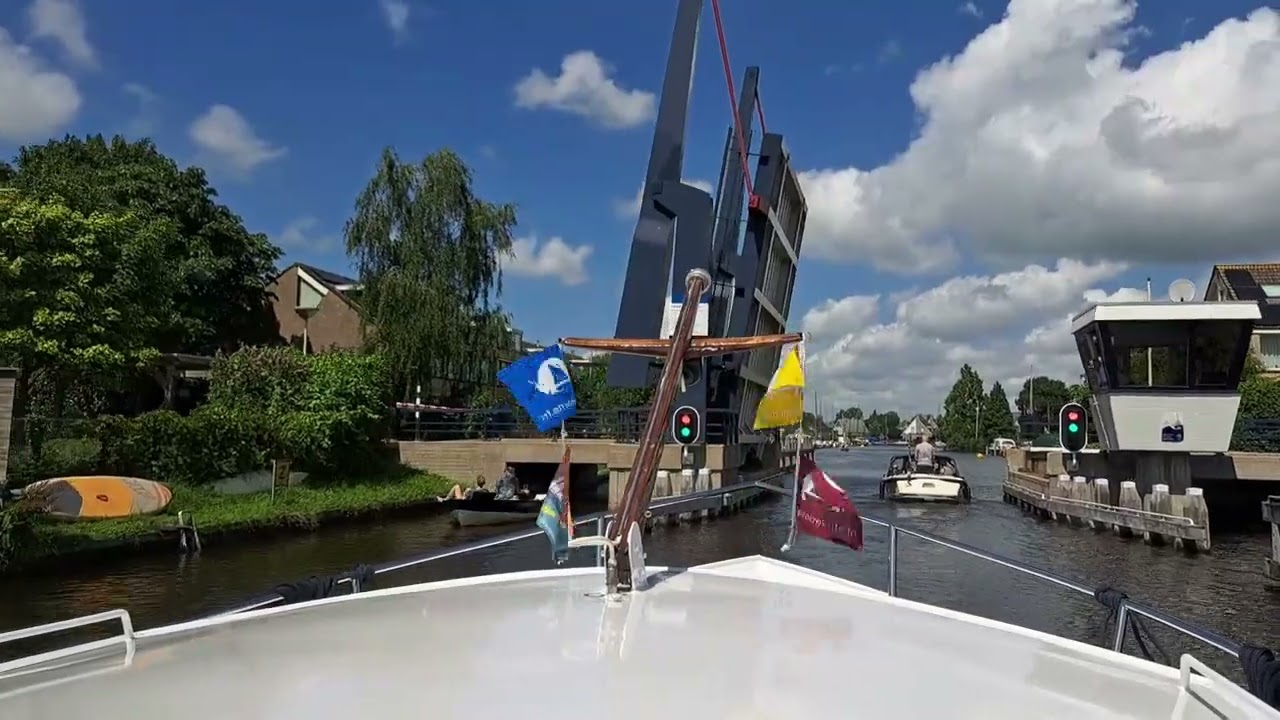 Hello Fresh wordt ook bezorgd op de boot en we gaan doooooor; Onderweg naar het Starteiland Sneek!