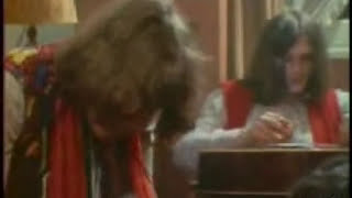 Kevin Ayers with Mike Oldfield in 12 14 1970 french tv) chords