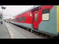 Superfast Express at Asnosol station, कुम्भ एक्स्प्रेस #train #railway #indianrailways 🚂🤓