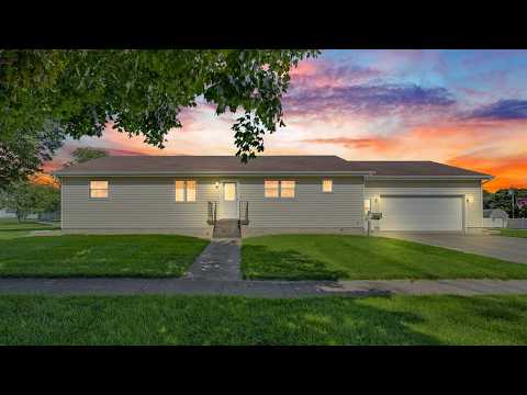120 N Melvin St, Gibson City, IL home video tour