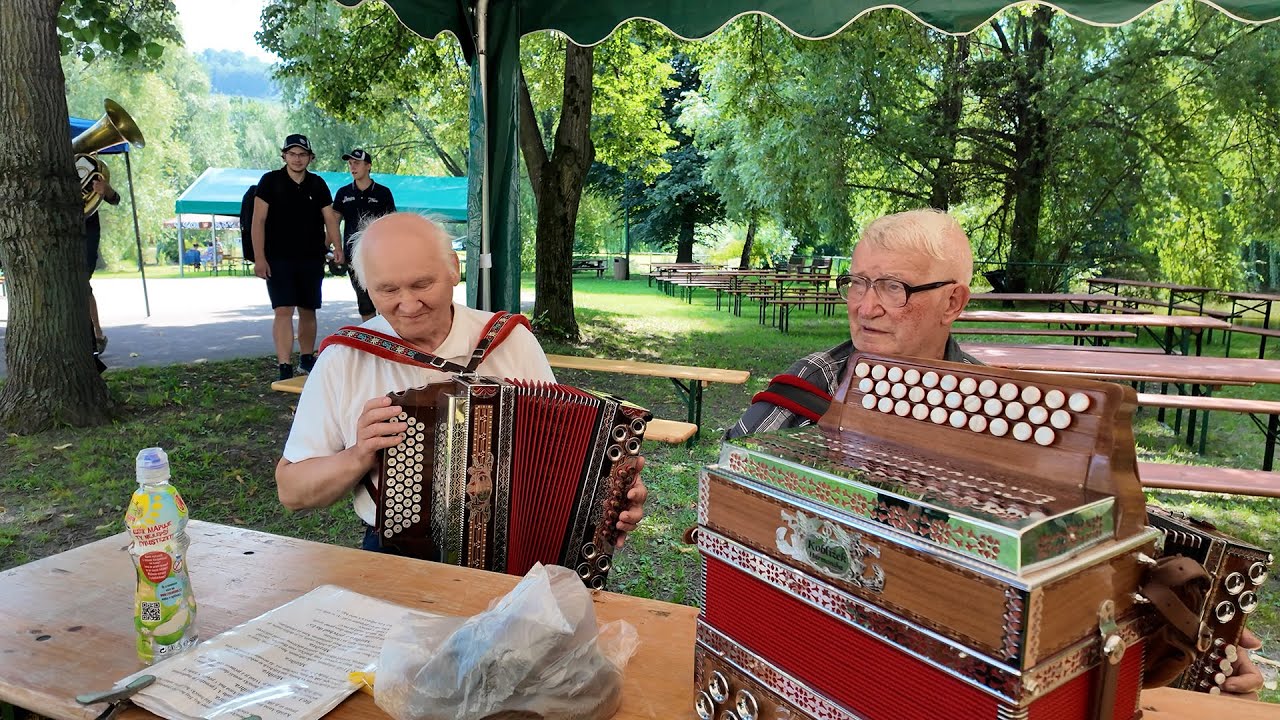Brusné ► Setkání heligonkářů v Brusném: Hudba, tradice a nečekaná tombola  | #Podhostynsko.TV
