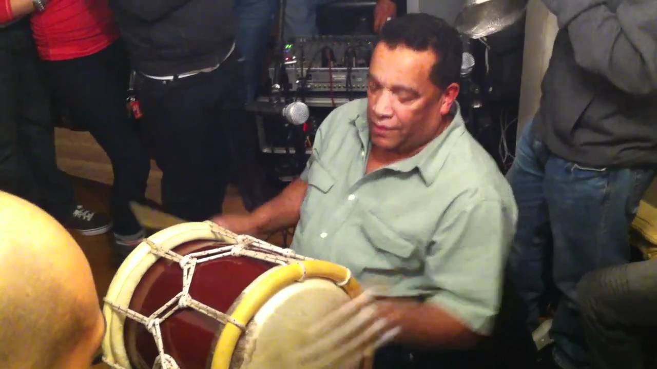 ManoBruja (Nicolas Gutierrez) con Purito (Llorar Mercedes)