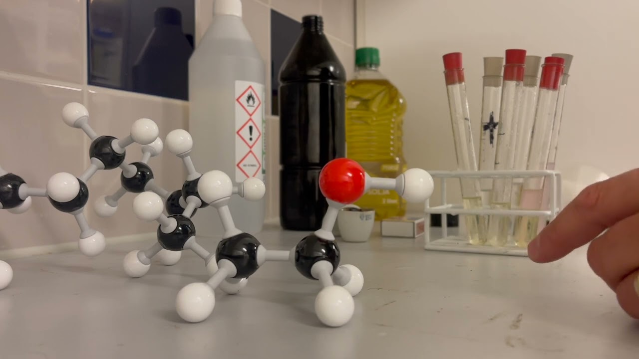 Laboration kolväten och alkoholer.
