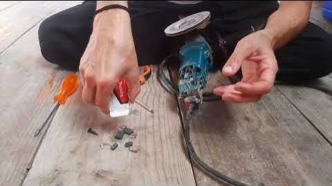 Changing Brushes in a Makita Angle Grinder