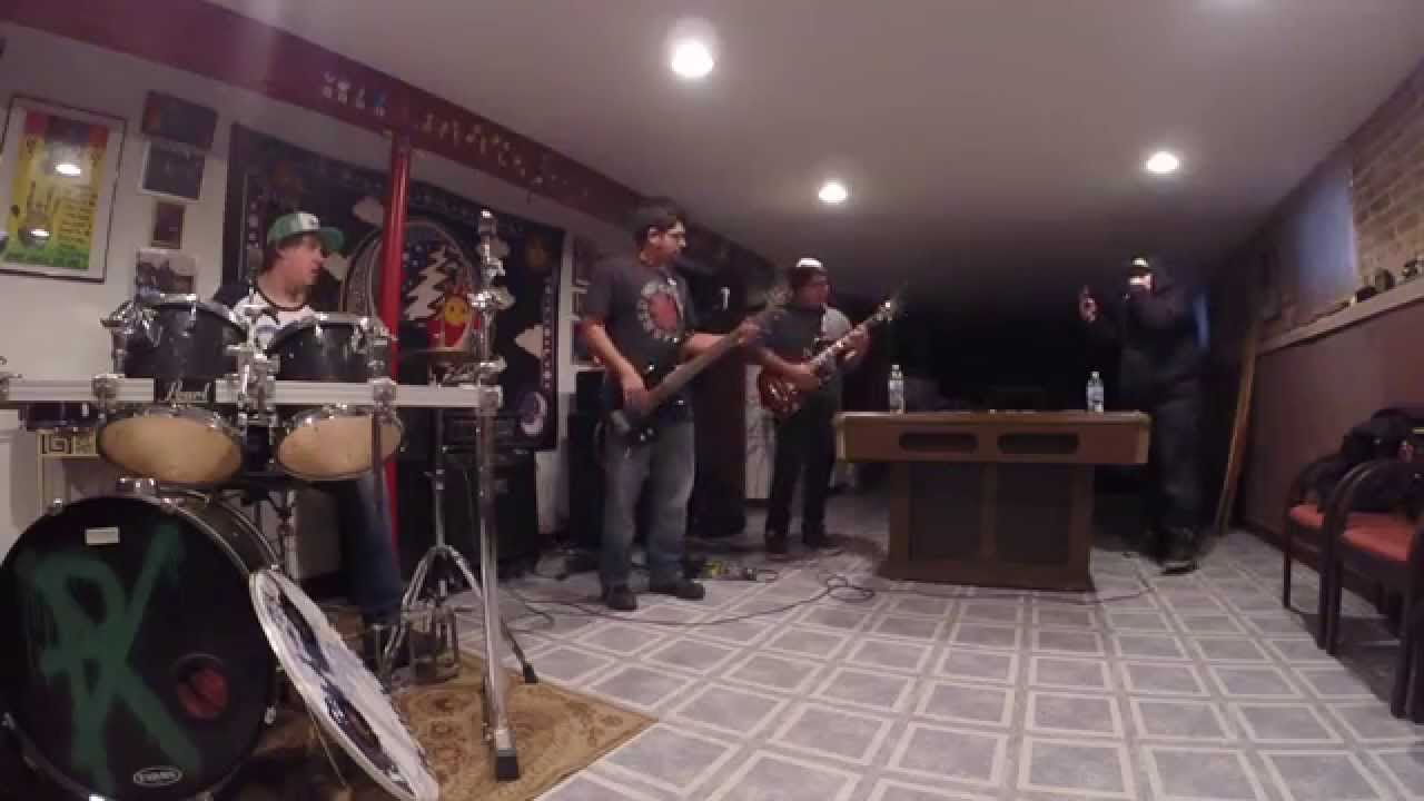 King without a crown Matisyahu cover (4Elements)