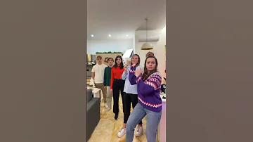 Dani E Robbi Fa Nuovo Balletto Di Tik Tok Con I Suoi Nuovi Amici Danierobbi Shorts 