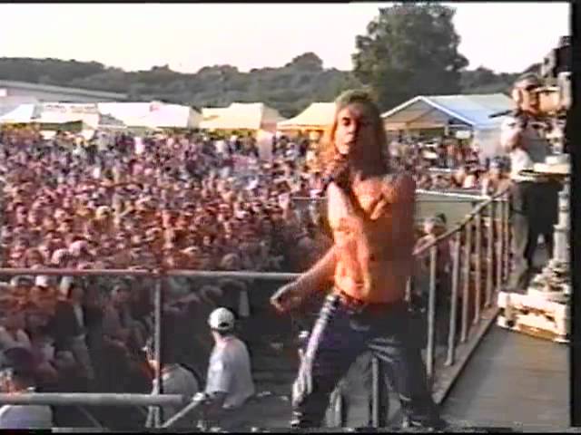Iggy Pop - Raw Power, Search and Destroy, Wild One, I Wanna Be Your Dog - 18 Aug 1996 - 2/5