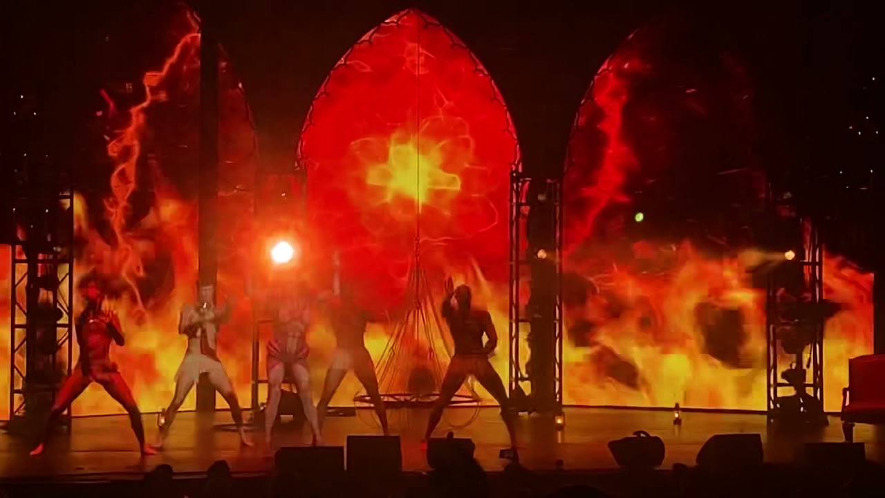 Violet Chachki opening performance [Night of the Living Drag] - Orpheum Theatre Boston - 10/15/21