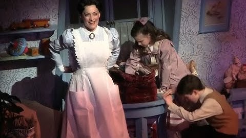 MARY POPPINS Laura Michelle Kelly