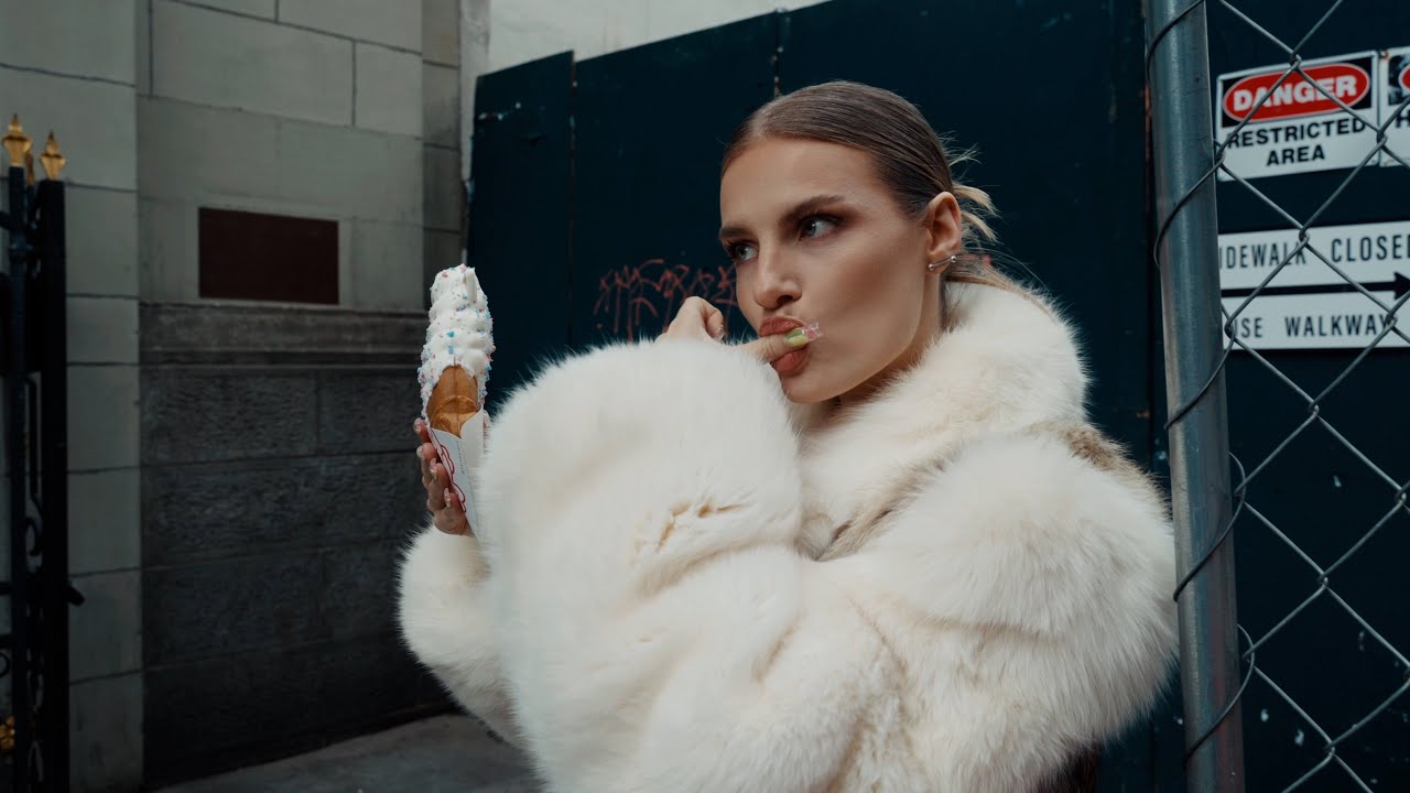 Watch SAM - En vue (Clip Officiel) on YouTube