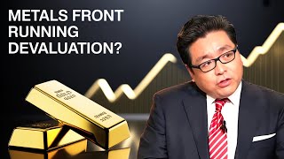 Tom Lee on Gold, Silver & the Dollar Devaluation Question