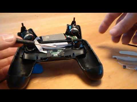 Playstation 4 controller does not charge anymore. Easy repair with 7 Euro spare part.