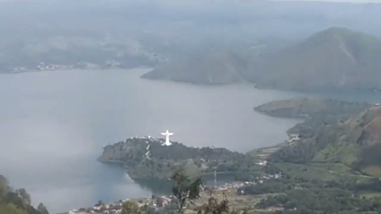 Menara Pandang Tele Samosir