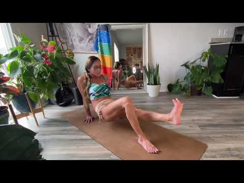 Di Mari Knot Yoga Flow with Extreme Flexibility