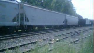 CSX Local C-712 GP38-2 2761 & Grove Rail Crane 8/2010