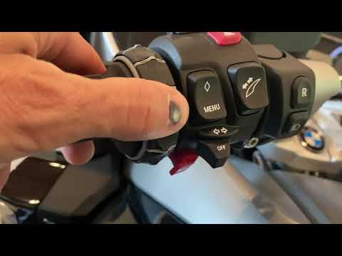 Video: Rivelata La Bici Da Turismo BMW K1600 B - Il Manuale