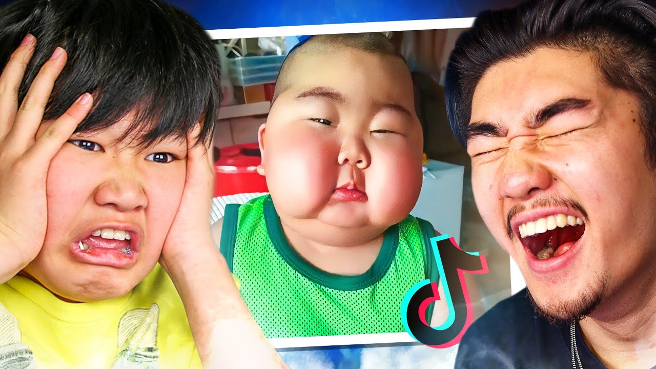 PROBEER NIET TE LACHEN MET BROERTJE! 😂