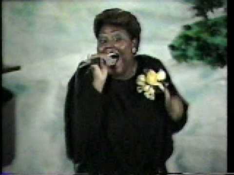 Lecresia Campbell singing @ GSS pt 2