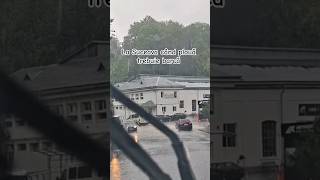 La Suceava Când Plouă Ai Nevoie De Barcă