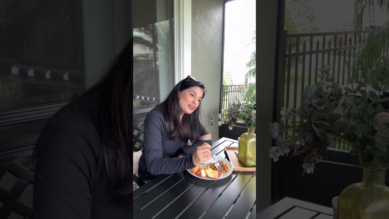 Overseas Pakistanis visiting home after one whole year vs families in Pakistan hosting them.