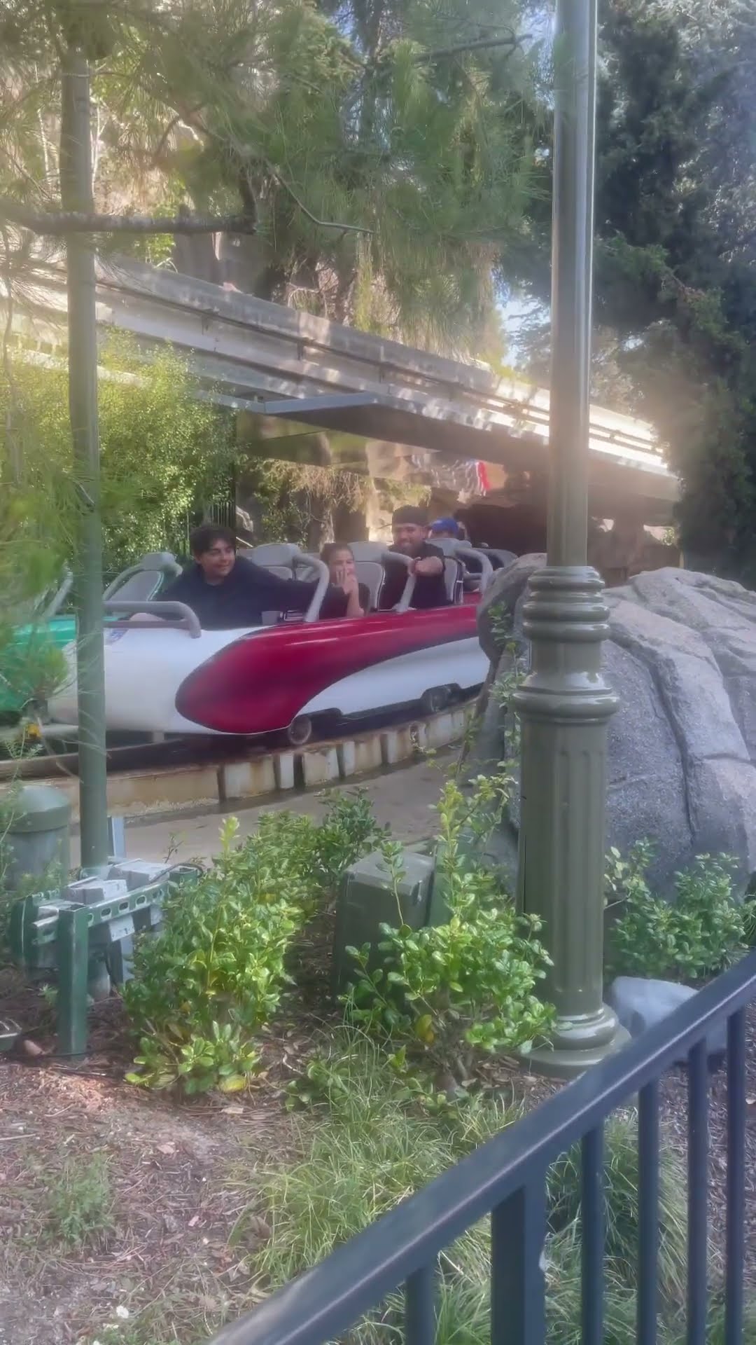 Disneyland rides #disney #coco #music #cover #musica #disneyland # ...