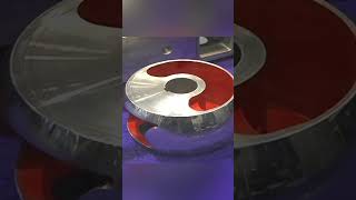 Het vreemdste motoronderdeel ooit gemaakt.