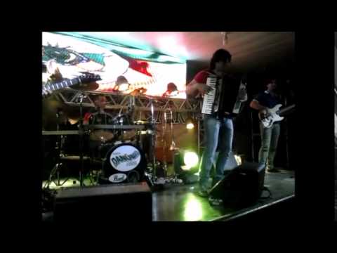 Banda Danúbio Azul ao vivo - YouTube