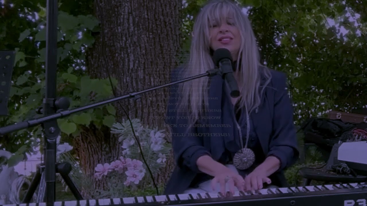 Daniela Simmons  SILLY'S NOT ALLOWED Live 2024