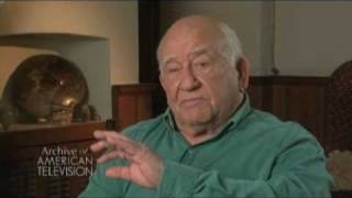 Ed Asner discusses Studio 60 on Sunset Strip -EMMYTVLEGENDS.ORG