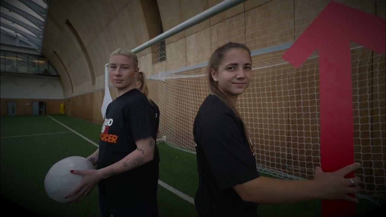 Lioness Bethany England leads Spurs team-mates Molly Bartrip and Kit ...