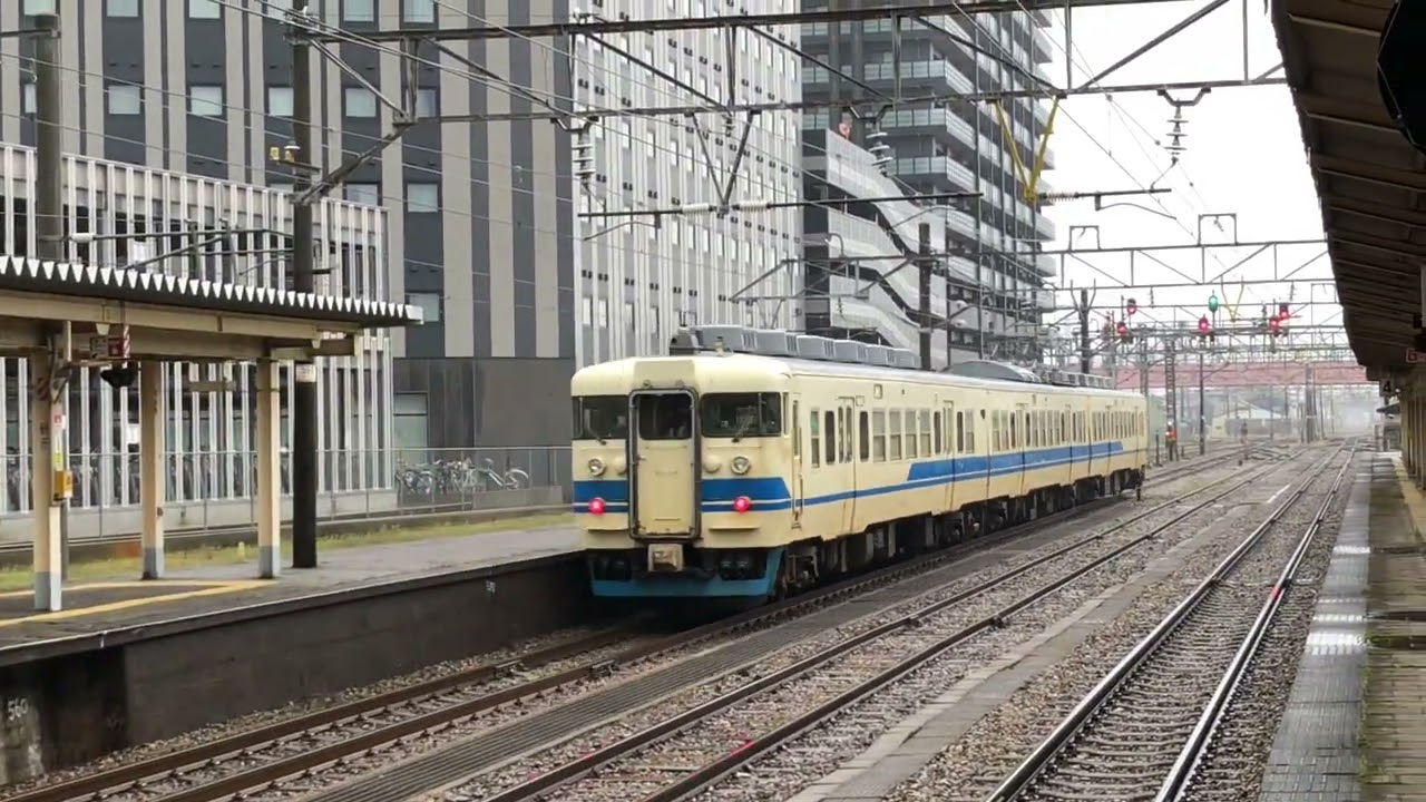 413系新北陸色富山行き Youtube