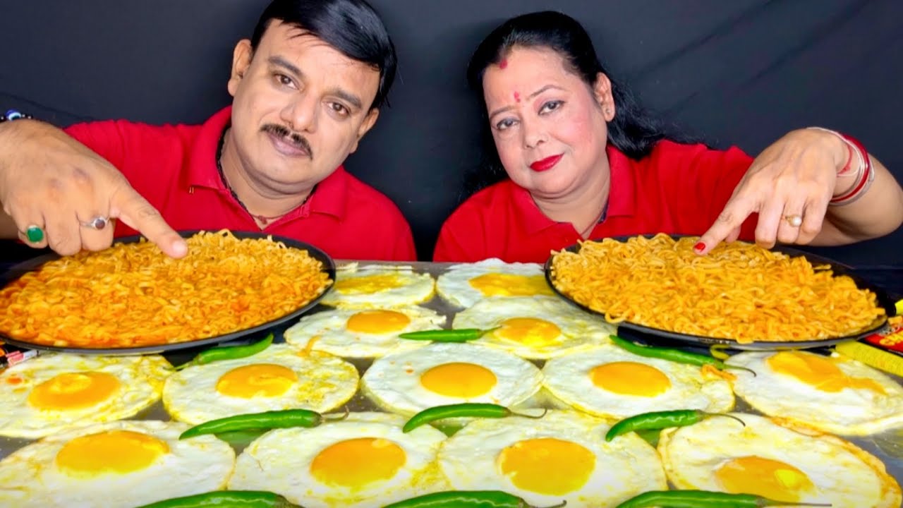 SPICY🔥SUNNY SIDE UP EGG EATING  CHALLENGE|SPICY🔥KOREAN MAGGI STREET FOOD|EGGS EATING CHALLENGE|