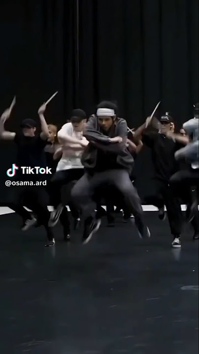 Kim Taehyung Powerful dance Saki Saki song 🔥💕 #hindisong #bts #dance #kimtaehyung #btsdance #yt
