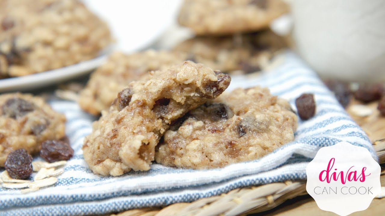 The Bomb VEGAN Oatmeal Raisin Cookies | Divas Can Cook