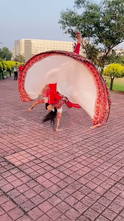 Navratri special #nagadasangdholbaje #stunt #cartwheel #navratri #shortsvideo #dancers