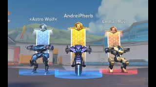 Mech Arena: Robot Showdown | Playing Red light Green light with some friends