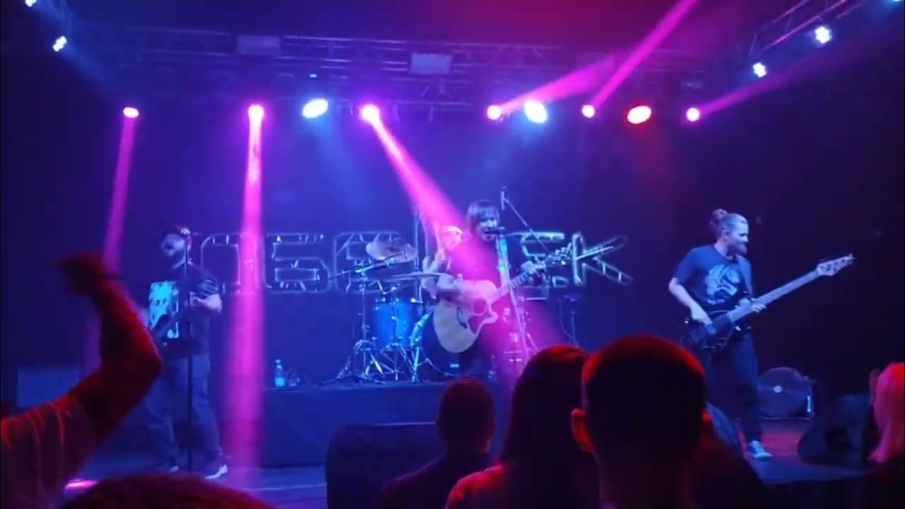 Рок концерт. Рок концерт картинки. Концерт рок группы. Культура концерт холл волгоград. Рок концерт эстетика.