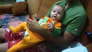 Davi No Colo Do Pai Brincando