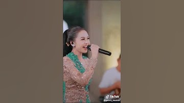 Rina Aditama ( jajalen aku ) Best Cover