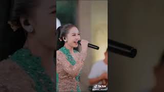 Rina Aditama ( jajalen aku ) Best Cover