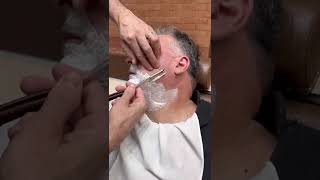 Como raspar barba com Navalha